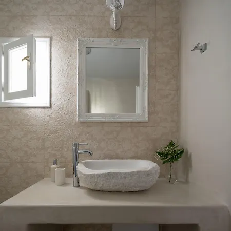 For Seasons Mansion Hotel