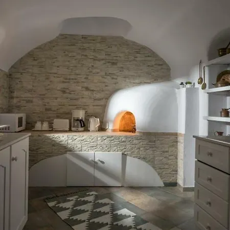 Hotel For Seasons Mansion 4*