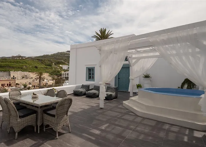 Hotell For Seasons Mansion