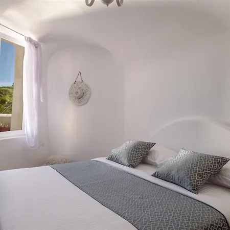 Отель For Seasons Mansion Vothonas (Santorini)