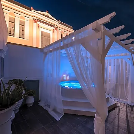 For Seasons Mansion فندق