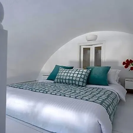 For Seasons Mansion Vothonas (Santorini)