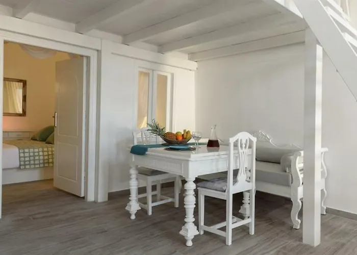 Hotel For Seasons Mansion Vothonas (Santorini)