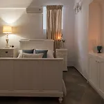 For Seasons Mansion 4* Vothonas (Santorini)