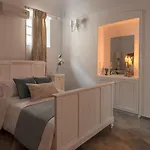 Hotel For Seasons Mansion