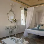 Hotel For Seasons Mansion